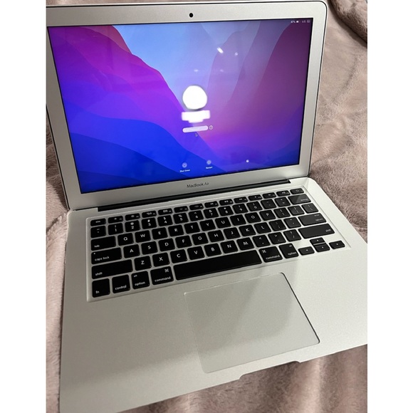 Apple MacBook Air 2017 - Picture 11 of 17